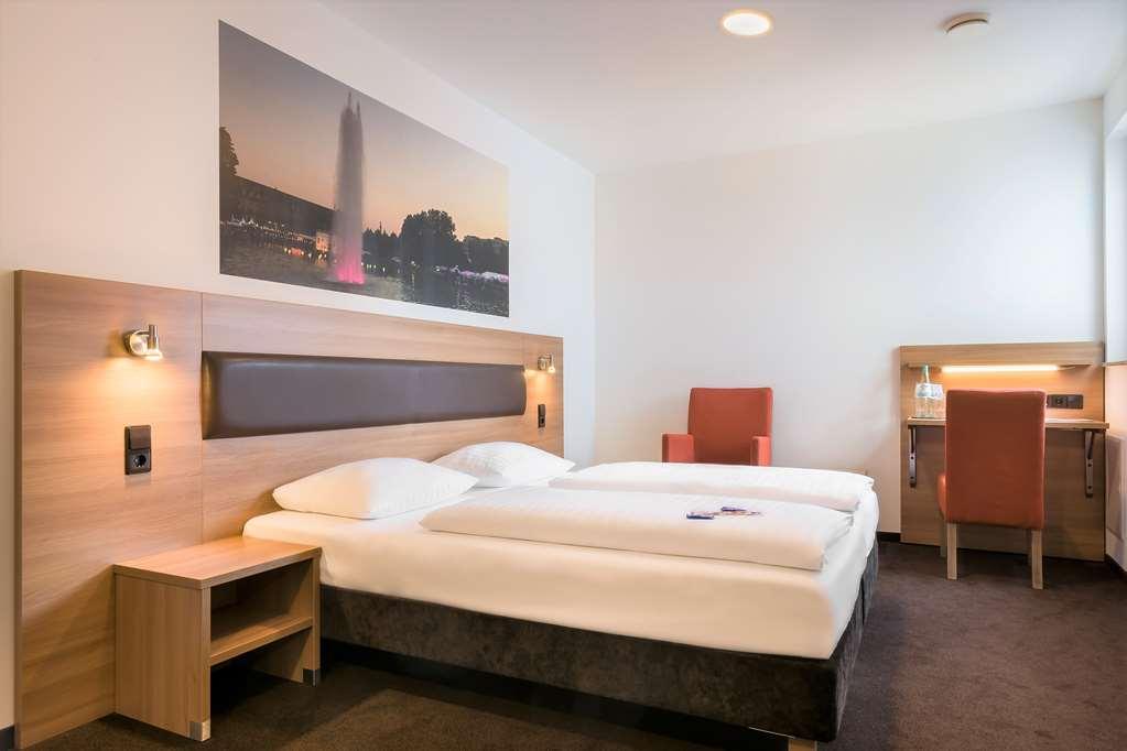 Novum Hotel Bruy Stuttgart Kamer foto